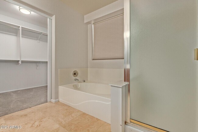 Building Photo - 28511 N 25th Ave