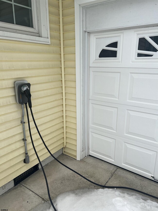 Building Photo - 29 N Hanover Ave