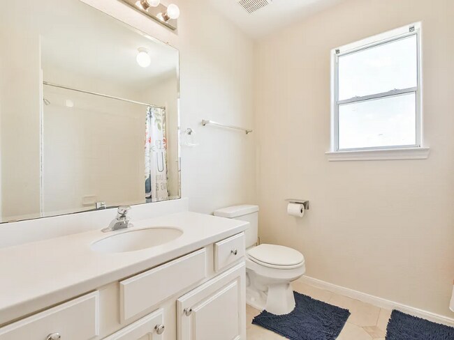 Building Photo - 2502 Bridge Hampton Way