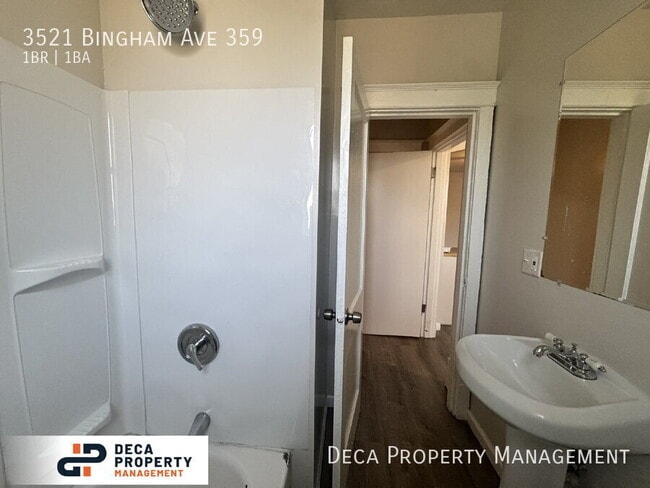Building Photo - 3521 Bingham Ave