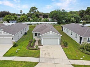 Building Photo - 832 Blue Creek Dr