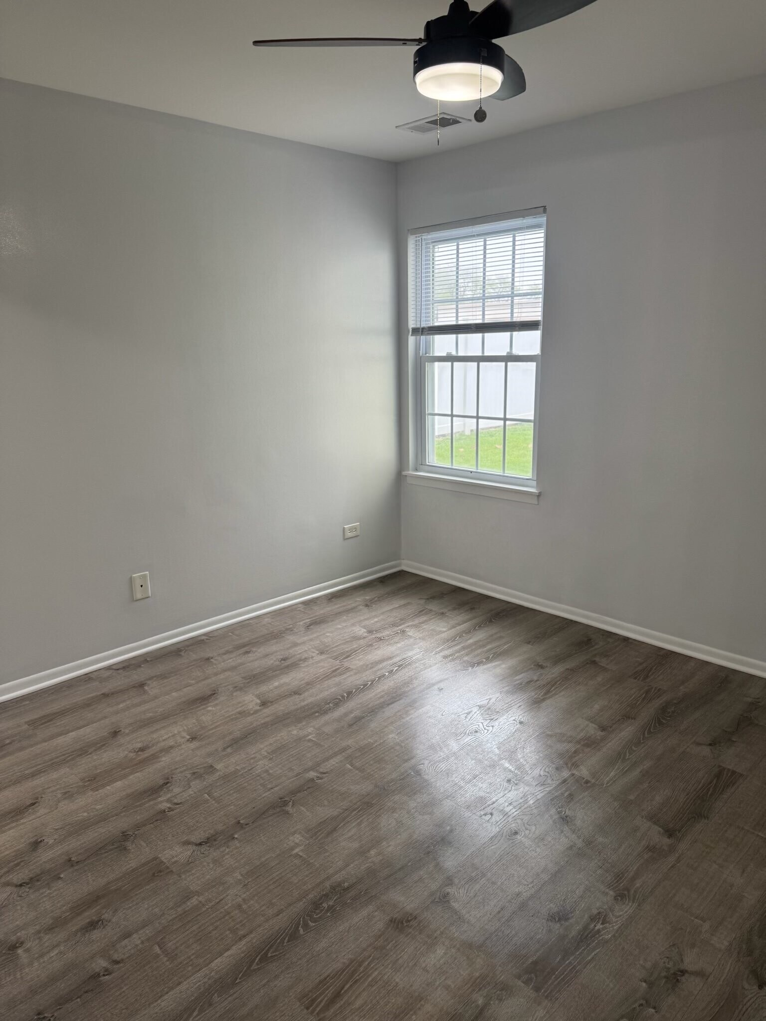 Building Photo - 1303 Wyndham Dr