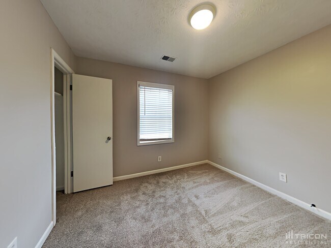 Building Photo - 4073 Red Laurel Way SW