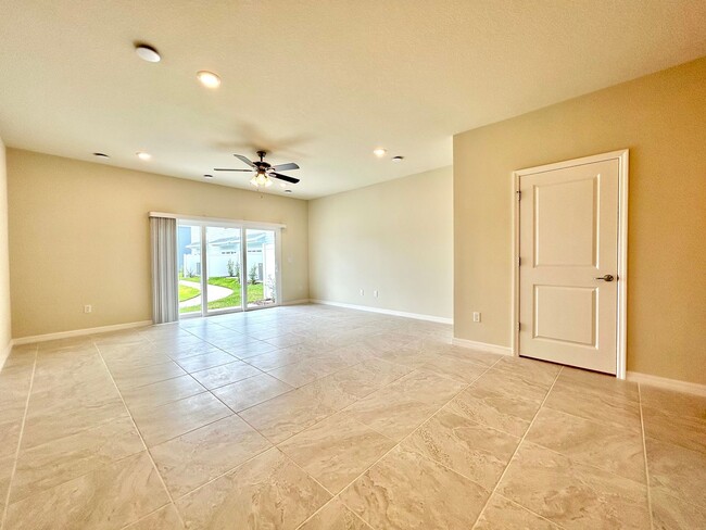 Building Photo - Live in style: Family-friendly 3BR, 2.5BA ...