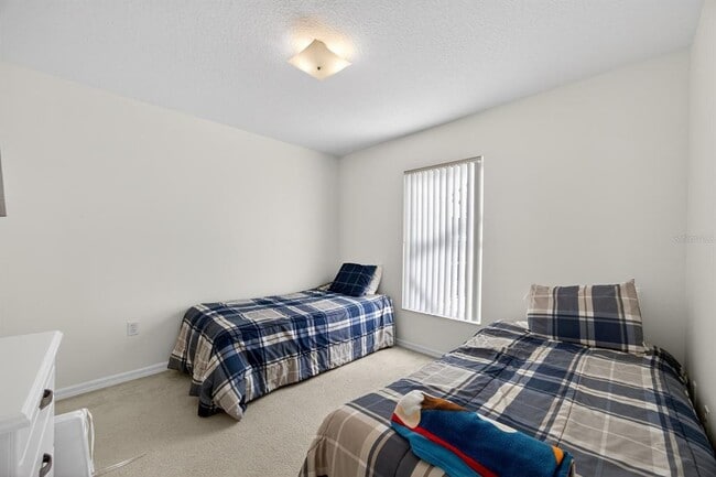 Building Photo - 355 High Point Dr