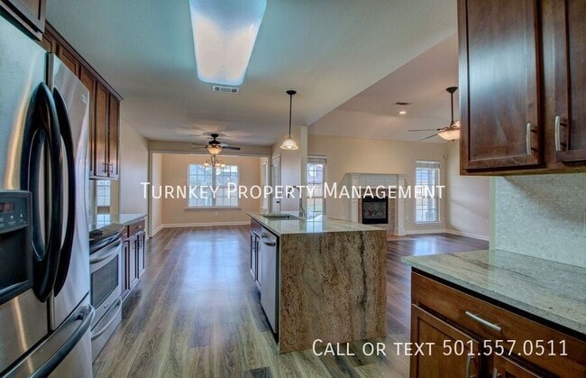 Building Photo - 13601 Stonehenge Cove