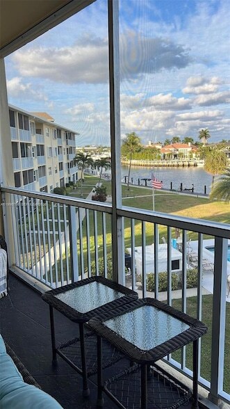 Building Photo - 230 N Federal Hwy