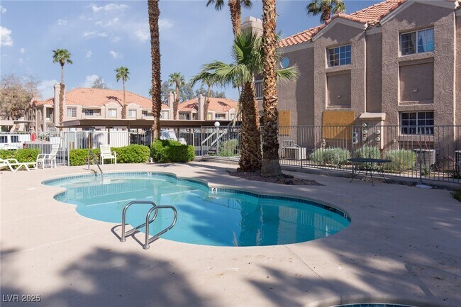Building Photo - 1375 E Hacienda Ave