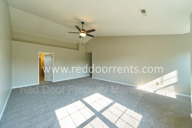 Building Photo - 12994 Quarterback Ln