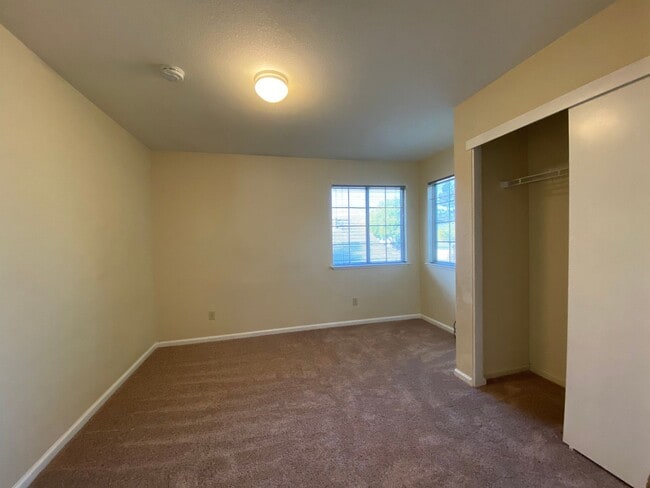 Building Photo - Lovely 2 Story Home in the Heart of Laguna.