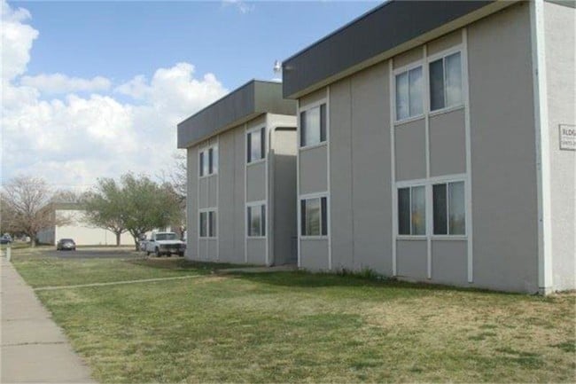 Building Photo - 612 N Irving St