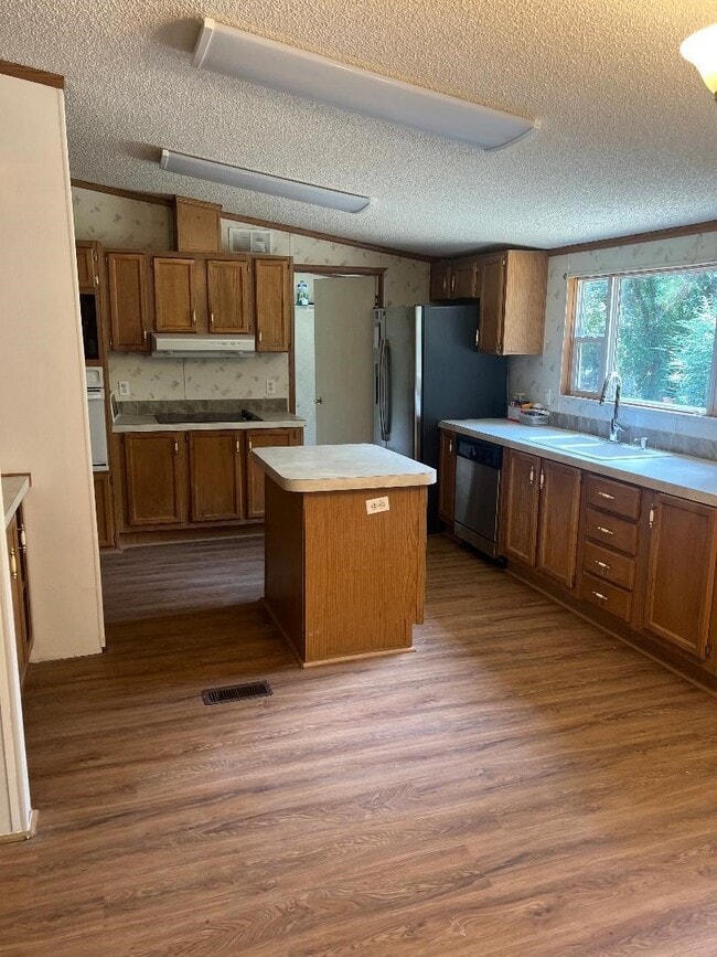Building Photo - 2555 N Farm to Market 1486