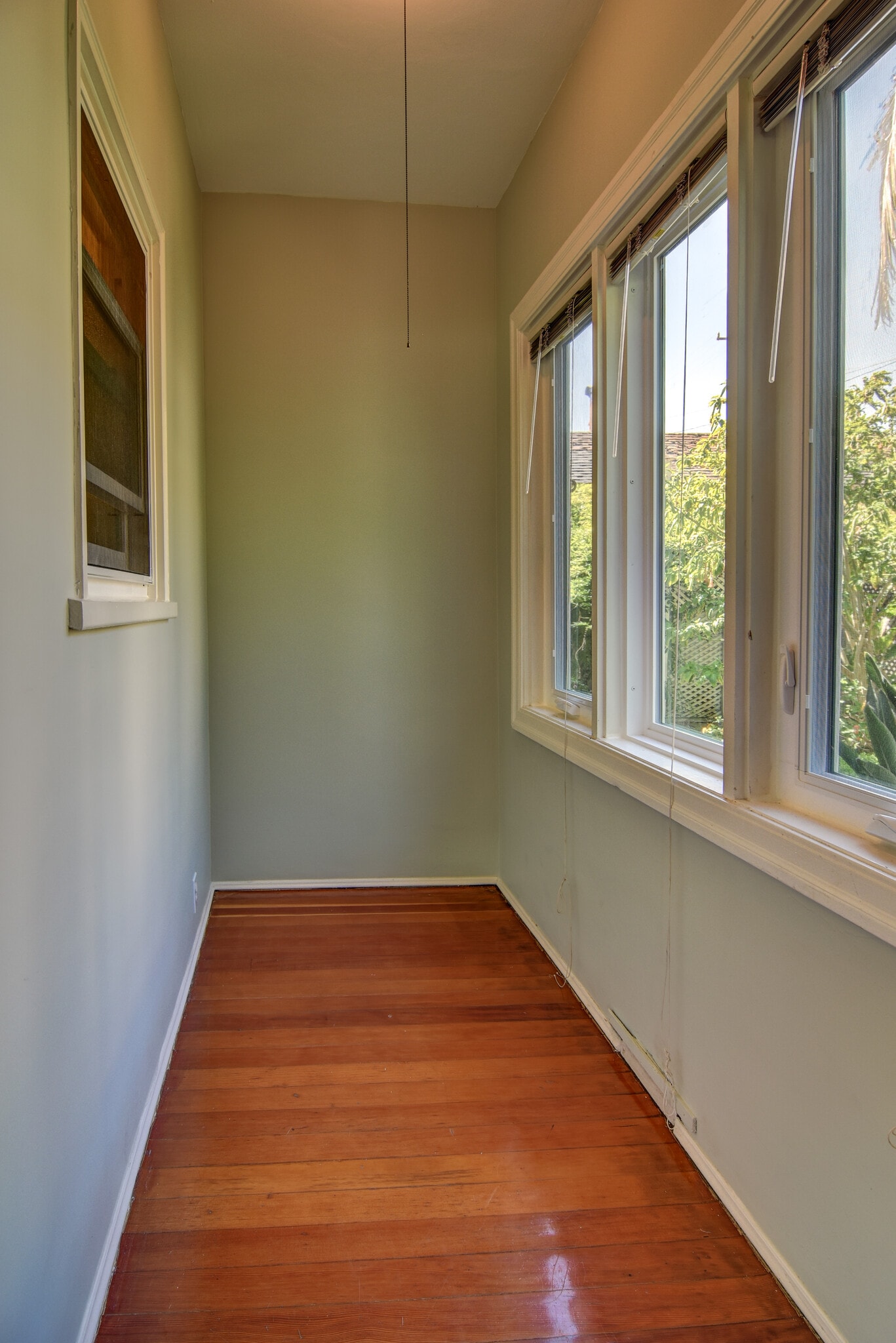 Office - 422 Capitol St