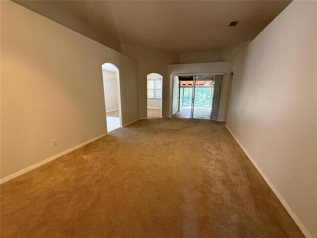 Building Photo - 1976 Willow Wood Dr