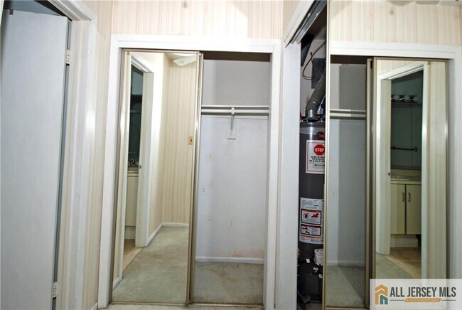 Building Photo - 1150 Schmidt Ln