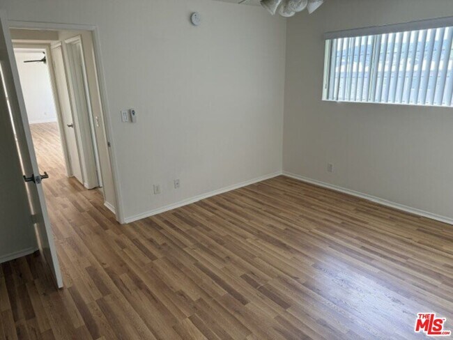 Building Photo - 18600 Burbank Blvd