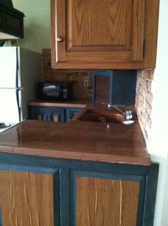 Building Photo - 4192 Division Hwy