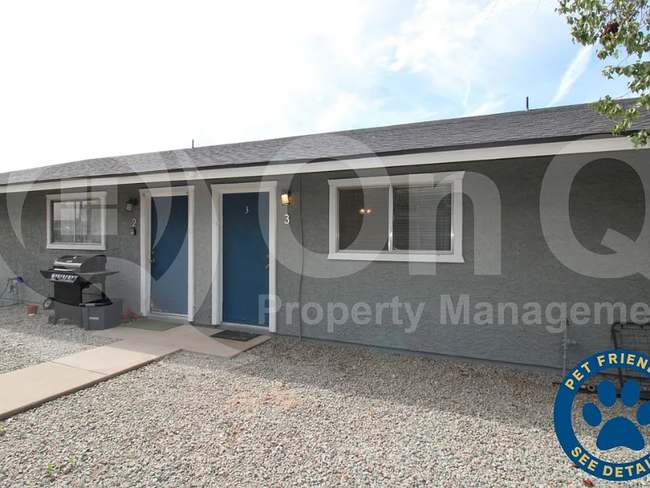 Primary Photo - 3002 E Waltann Ln