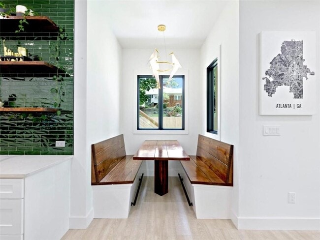 Building Photo - 379 Enota Pl SW