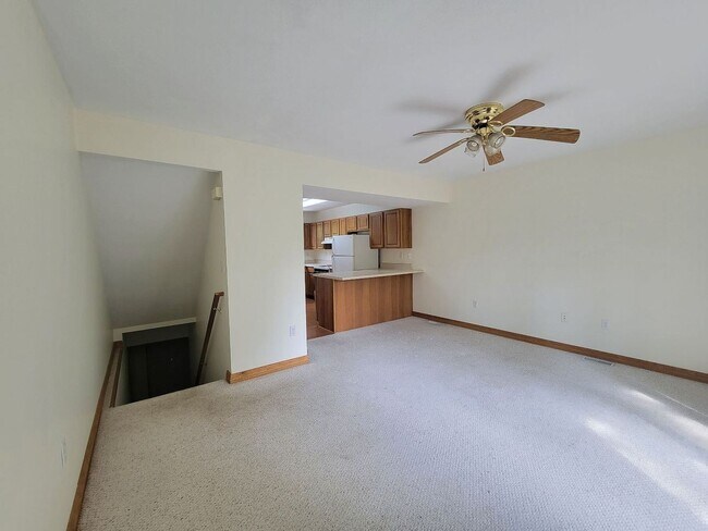 Building Photo - 2 br, 1.5 bath House - 3 Bakers Pointe