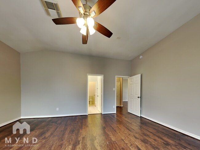 Building Photo - 21635 Falvel Sunset Ct