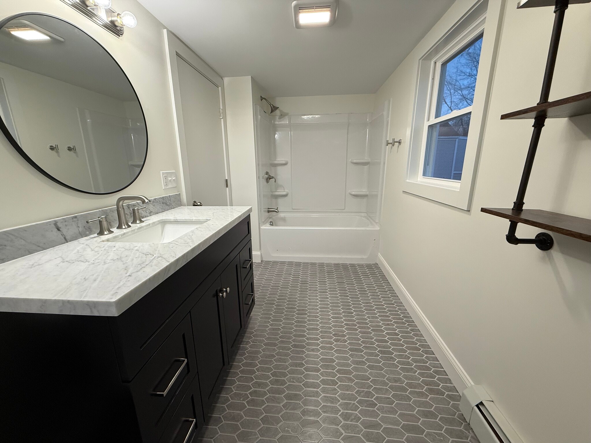 Building Photo - 35 Grant St