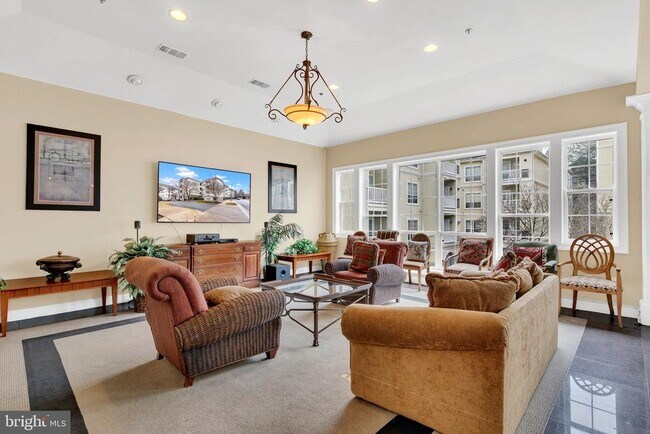 Building Photo - 4560 Strutfield Ln