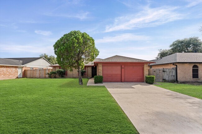 Building Photo - 711 Whippoorwill Dr