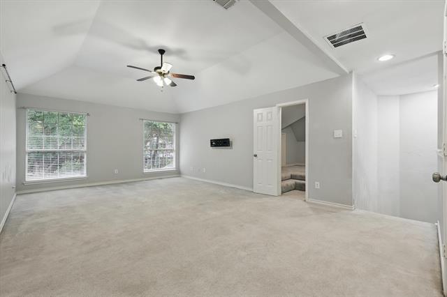 Building Photo - 2520 Woodside Dr