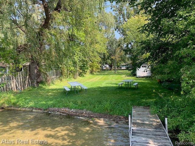 Building Photo - 495 W Seymour Lake Rd