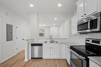 Building Photo - Trailside Townhomes