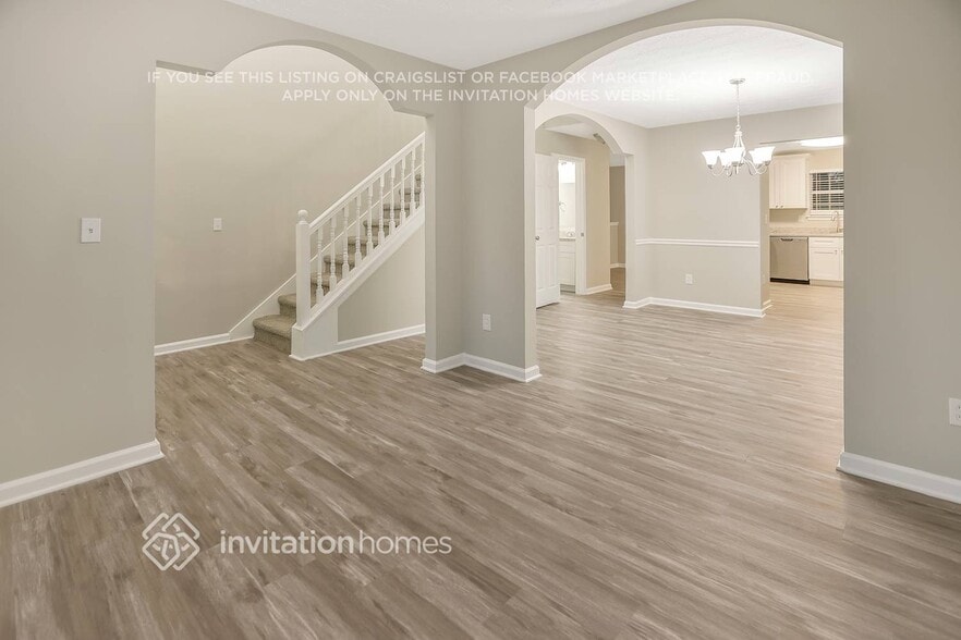 Building Photo - 2796 Two Lakes Cir