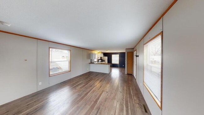 Building Photo - 124 Delta Ave