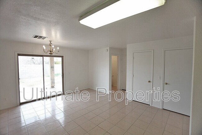 Building Photo - 8310 W Watkins St