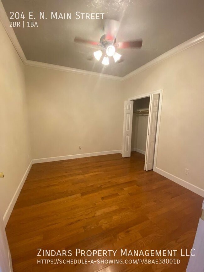 Building Photo - 204 E N Main St