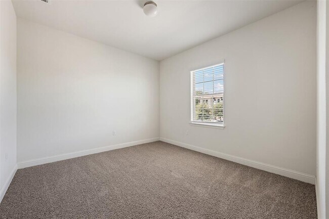 Building Photo - 4908 Globe Mallow Dr