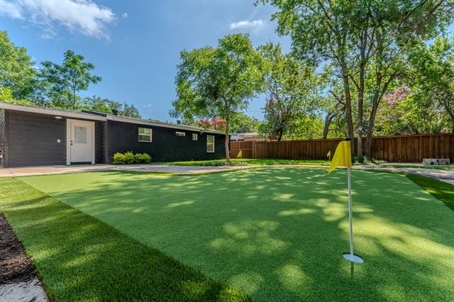 Building Photo - 2354 San Marcus Ave