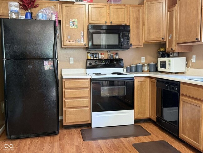 Building Photo - 2605 Bristlecone Dr