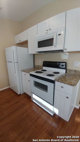 Building Photo - 9628 Ivy Bend St