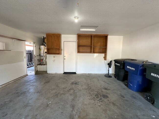 Building Photo - No Deposit