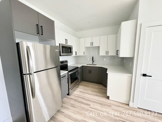 Building Photo - Brand new One and Two Bedrooms. Great Loca...