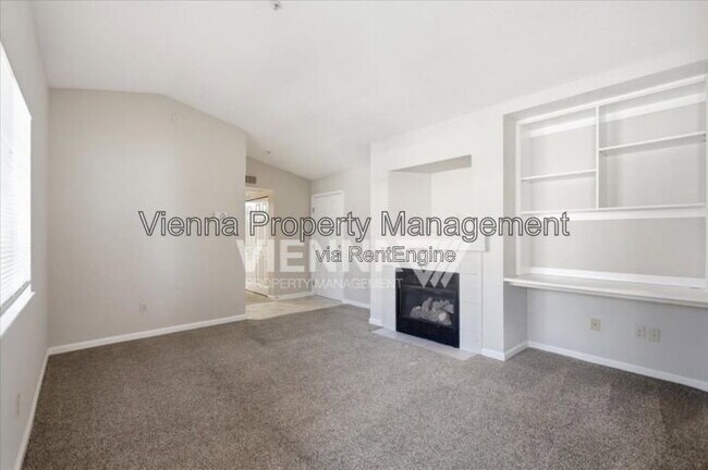 Building Photo - 885 Halidon Way