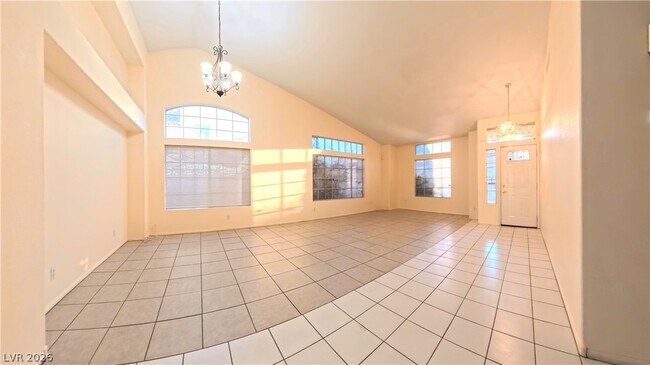 Building Photo - 4844 Jadero Dr