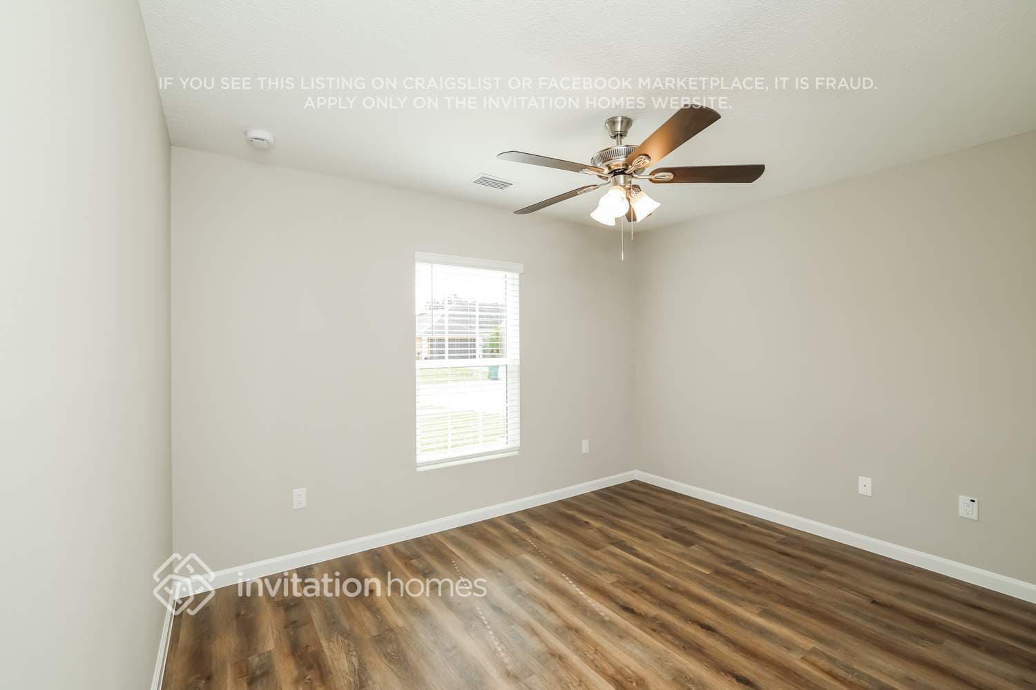 Building Photo - 691 SW Hillsboro Cir