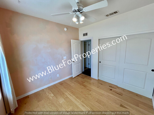Building Photo - 7447 N Bradstreet Dr