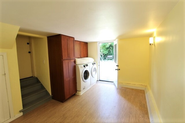 Building Photo - 2 Bedroom Dimond District Spanish Style Bu...