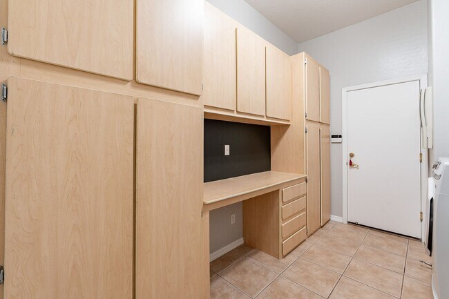 Building Photo - 4 Bedroom, 2.5 Baths with Private Pool!