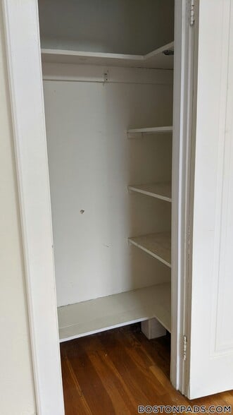 Building Photo - 2045 Commonwealth Ave