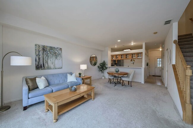 Building Photo - 2549 Arcadia Cir