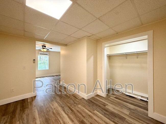 Building Photo - 6 Providence Rd